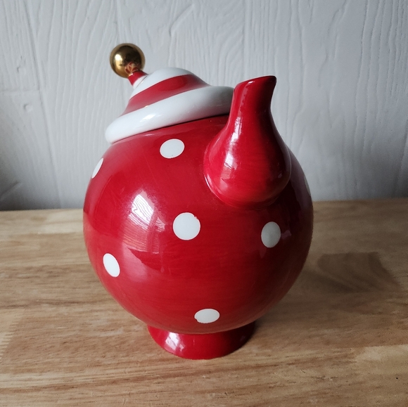 Peppermint Swirl Red Polka Dot Teapot - Picture 5 of 6